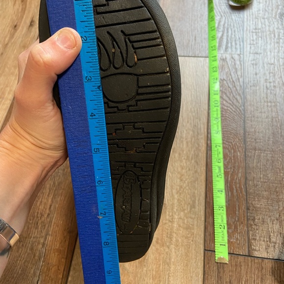 BearPaw Suede and Sheepskin Mid Calf Winter Boots Size 7 - Picture 13 of 13